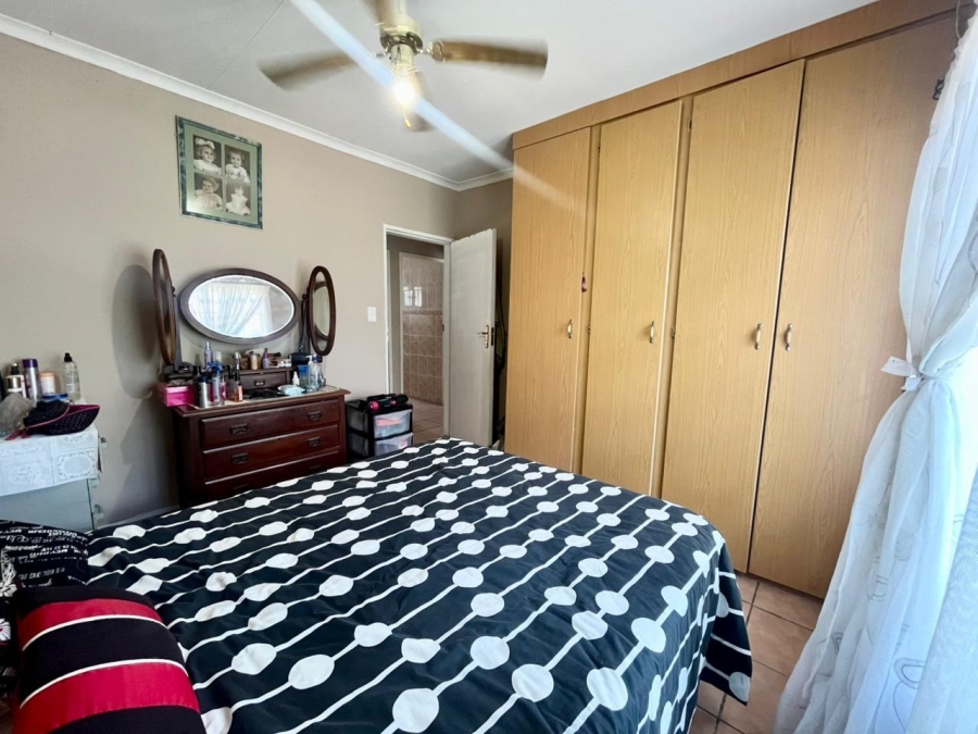 4 Bedroom Property for Sale in Protea Park North West